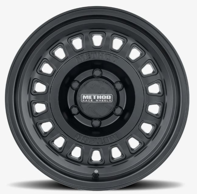 Method MR320 17x8.5 0mm Offset 6x5.5 BP 106.25mm CB 4.72in BS - Matte Black Wheel