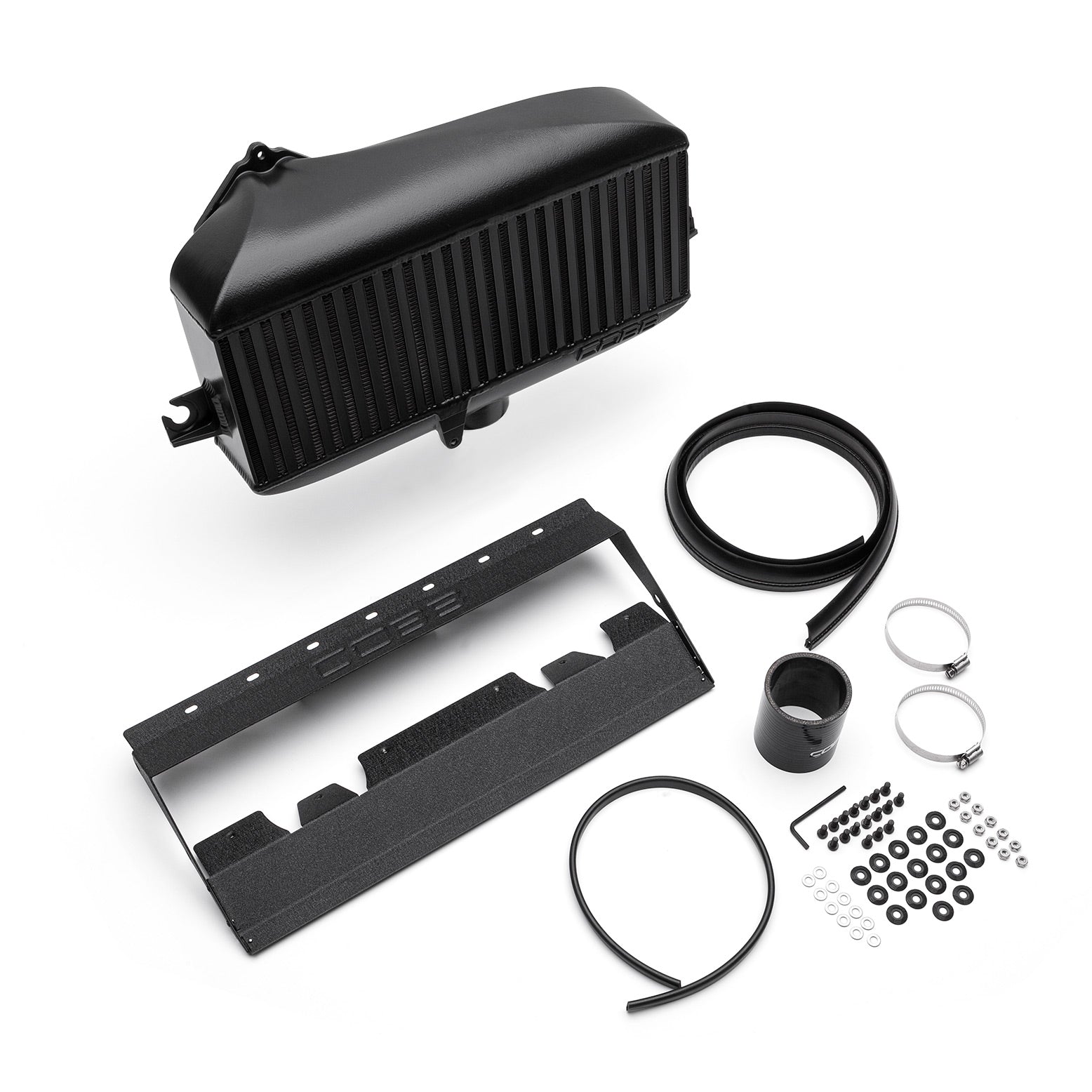 Cobb 2022+ Subaru WRX Kit de intercooler de montaje superior - Negro (B41450-BK)