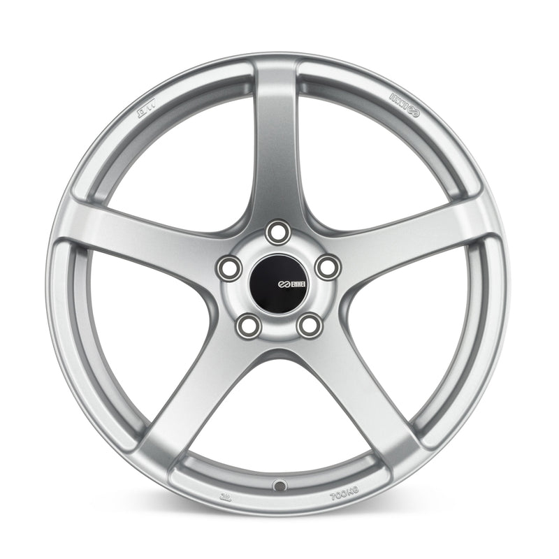 Enkei Kojin 17x9 45 mm desplazamiento 5x114,3 patrón de pernos 72,6 mm de diámetro rueda plateada mate (476-790-6545SP)