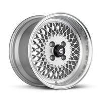 Enkei92 Classic Line 15x7 38mm Offset 4x100 Rueda plateada con patrón de pernos