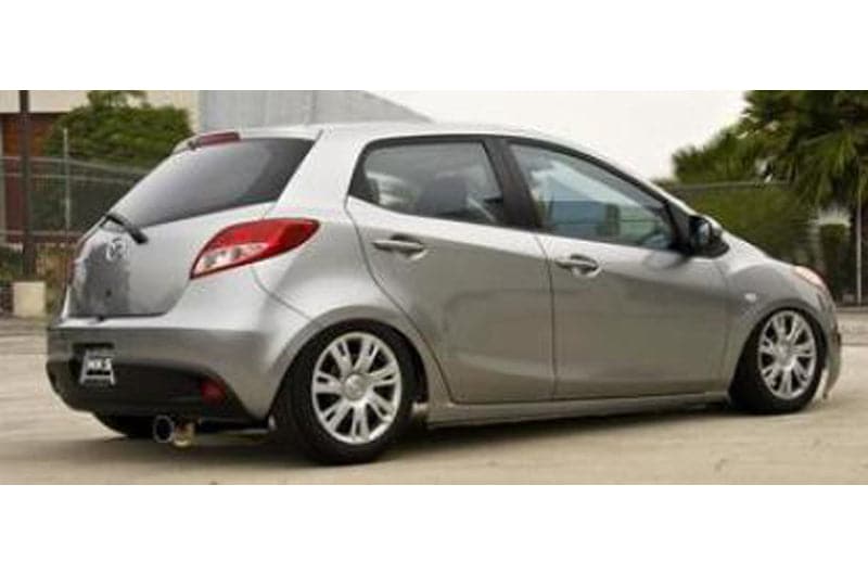 HKS 2011-2014 Mazda 2 Silent Hi-Power Sección trasera solo escape con resonador externo