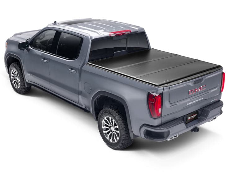 UnderCover 16-21 Toyota Tacoma Reg/Ext Cab 6ft Triad Bed Cover (undTR46015)