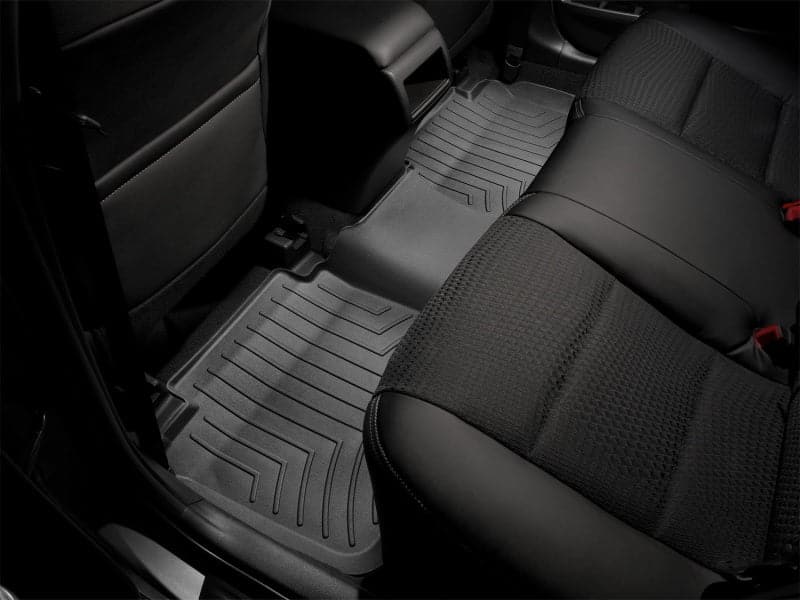 WeatherTech 16+ Toyota Tacoma Doble Cabina Revestimiento del piso trasero - Negro