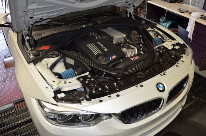 Injen 2015-2020 BMW M3/M4 3.0L Twin Turbo Pulido Short Ram 2 piezas. Sistema de admisión con tecnología MR (SP1116P)