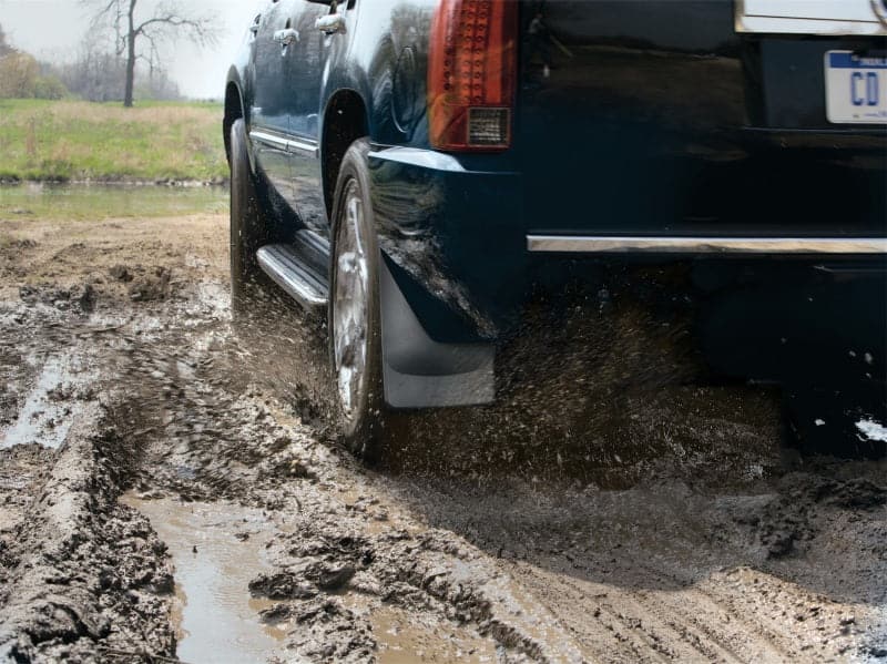 WeatherTech 2016 Toyota Tacoma Faldillas guardabarros delanteras y traseras sin taladro