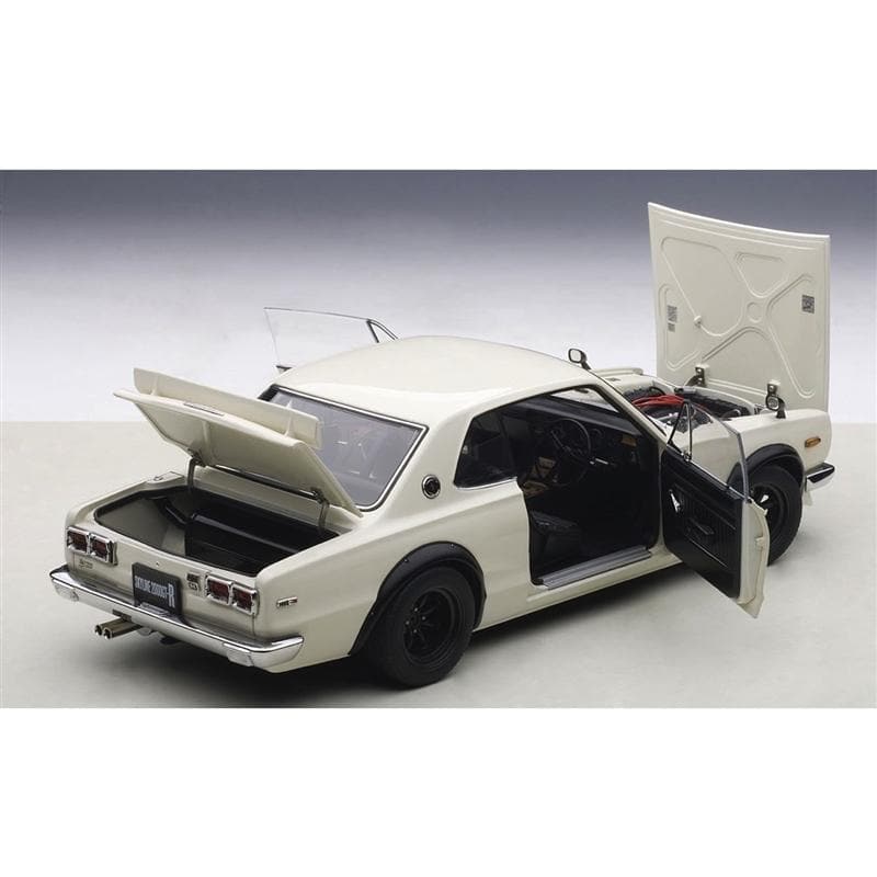 AUTOart 1/18 Nissan Skyline GT-R KPGC10 Tuned Version in White