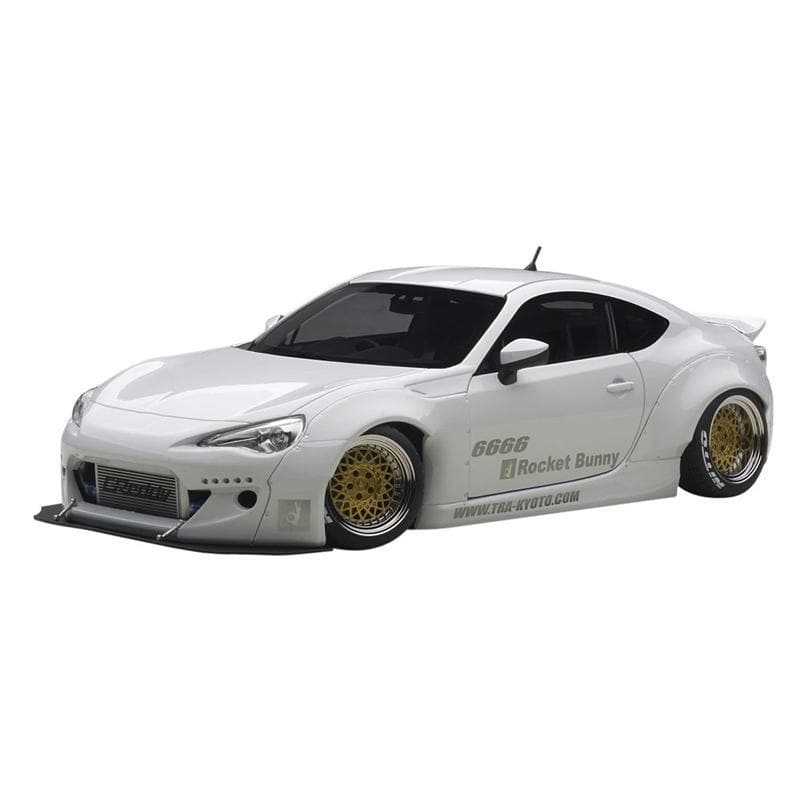 AUTOart 1/18 Rocket Bunny Toyota 86, White Gold Wheels (78756)