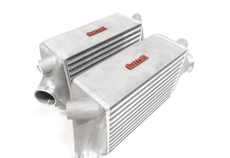 AMS Performance 13-15 Porsche 911 Turbo/Turbo S (991.1) Alpha Intercooler Kit con cubiertas de fibra de carbono (ALP.23.09.0001-1)