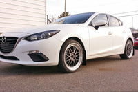 Rally Armor 2014+ Mazda3/Mazdaspeed3 UR Guardabarros negro con logotipo rojo