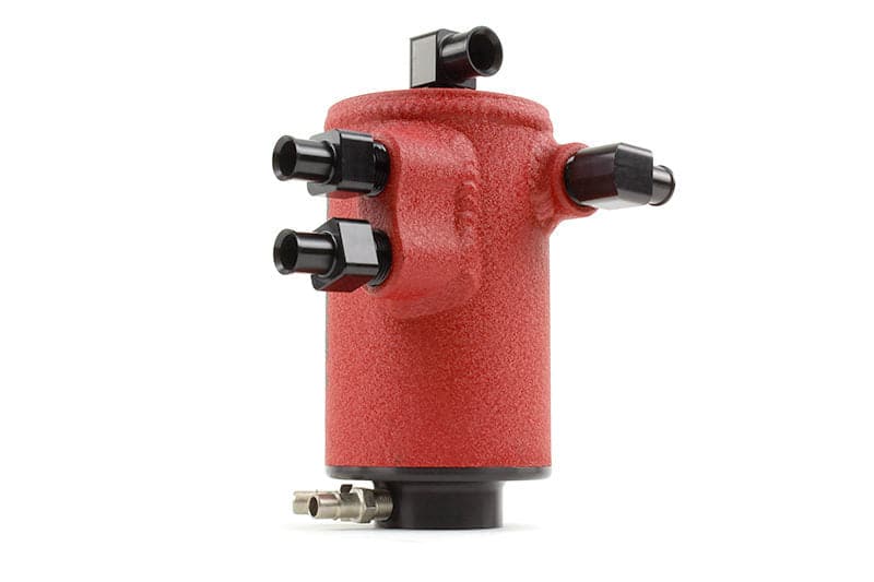 Perrin 02-21 STI / 02-21 WRX / 05-09 LGT / 05-09 OBXT con separador de aceite de aire rojo FMIC (perPSP-ENG-607RD)