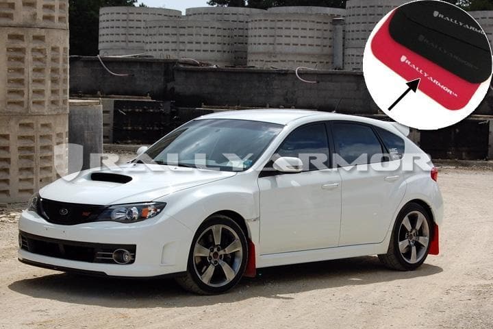 Rally Armor Hatch Red Mud Flap Logotipo blanco - WRX 11-13 y STI 08-13